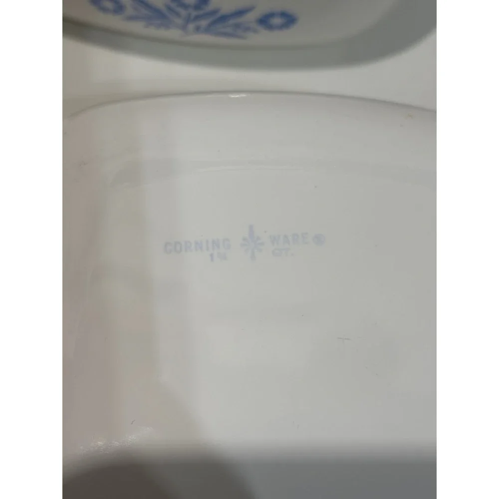 Corning Ware Casserole Dish Set 1QT & 1.5QT White Blue Cornflower Vintage descri